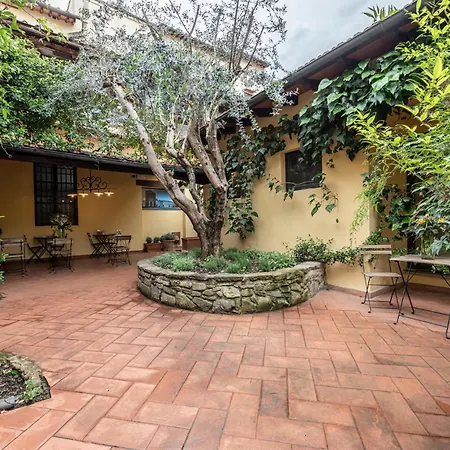 Cortile Santa Monaca
