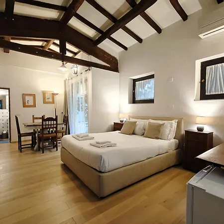 Apartment Cortile Santa Monaca Florence