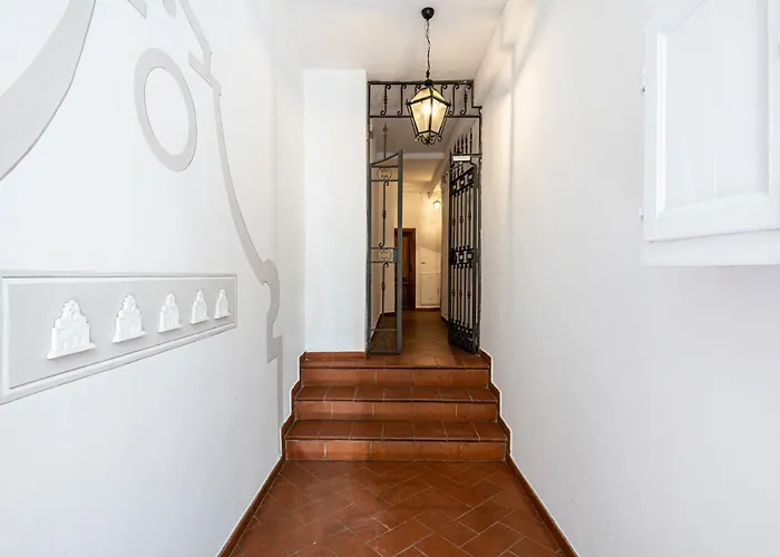 Апартаменты Cortile Santa Monaca *