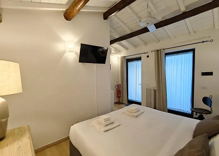 Cortile Santa Monaca Апартаменты
