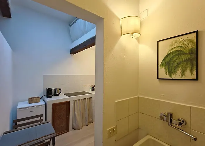 Апартаменты Cortile Santa Monaca