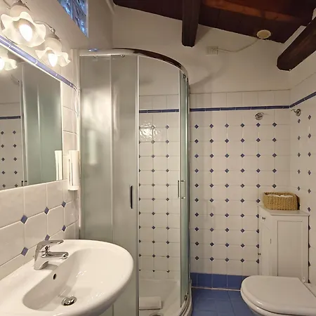 Cortile Santa Monaca Флоренция