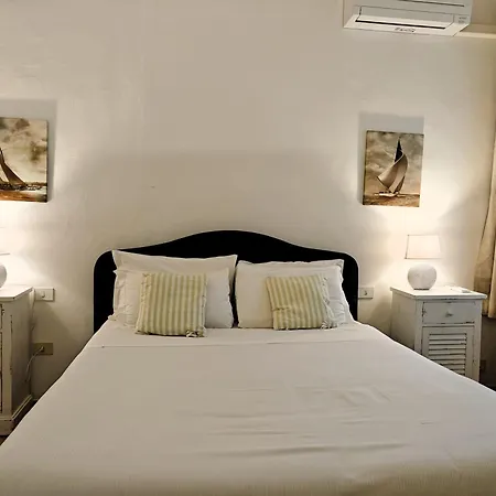 Cortile Santa Monaca Lägenhet