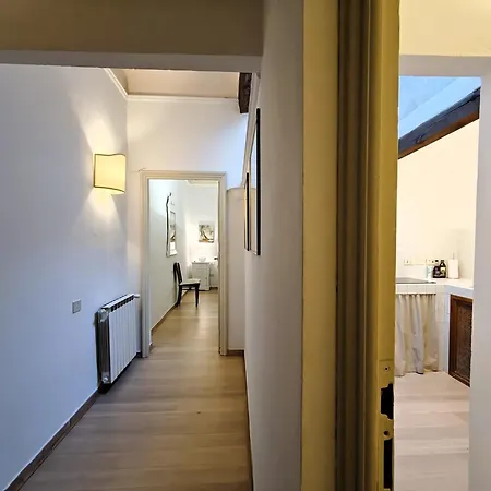 Cortile Santa Monaca פירנצה